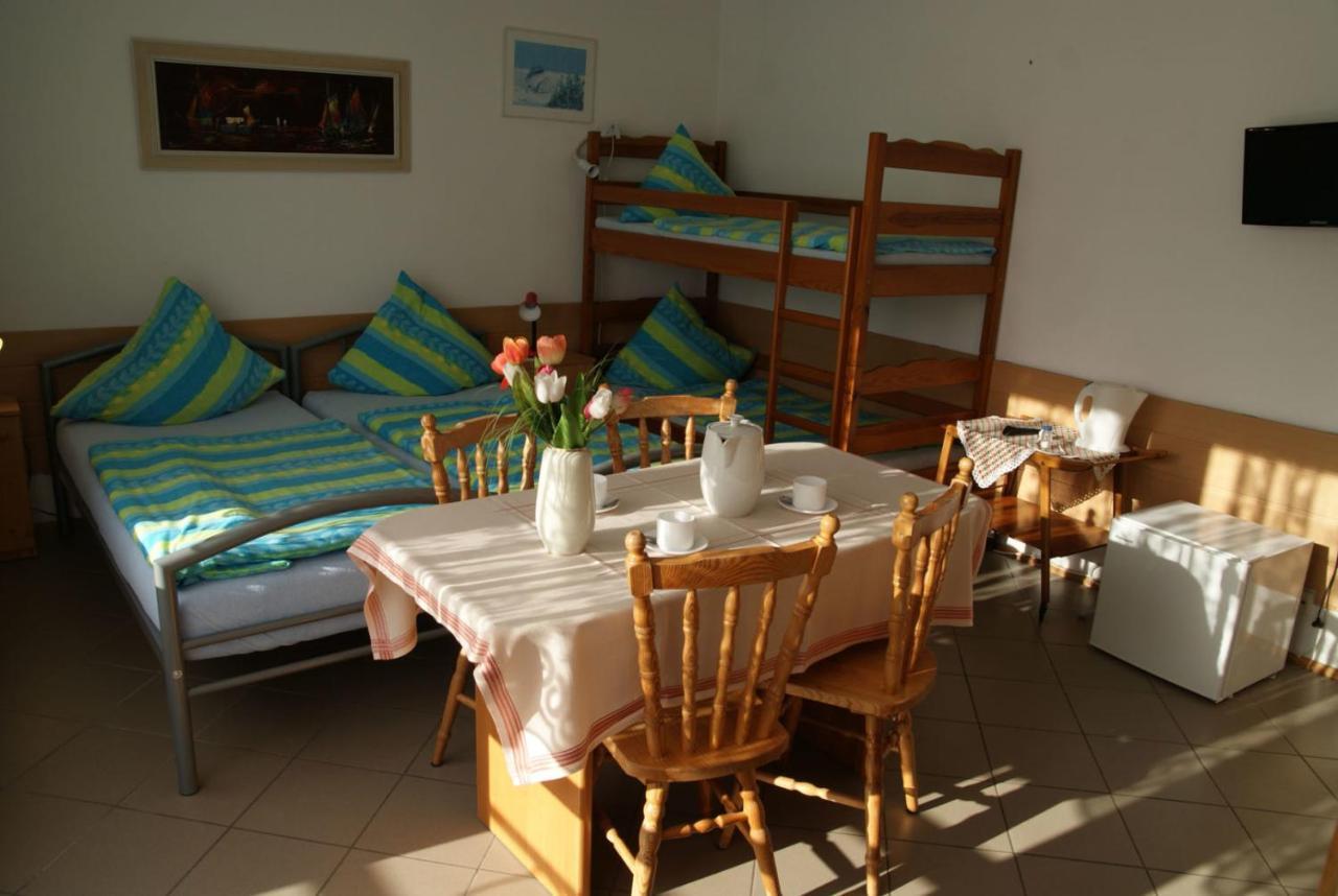 Dom Sonia Apartman Niechorze Kültér fotó