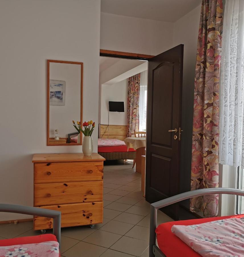 Dom Sonia Apartman Niechorze Kültér fotó