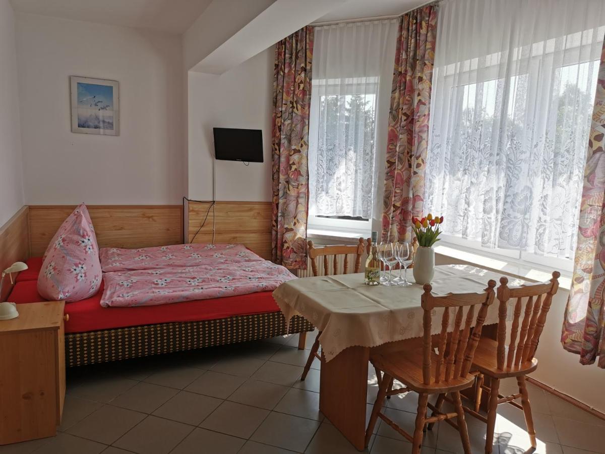 Dom Sonia Apartman Niechorze Kültér fotó